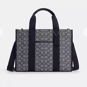 NWT Coach Smith Tote bag in signature Jacquard